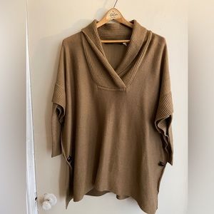 Seven Sisters med sweater shawl like new